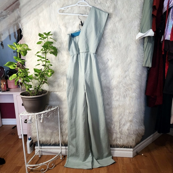 Pretty little things baby blue jumpsuit - Picture 4 of 5